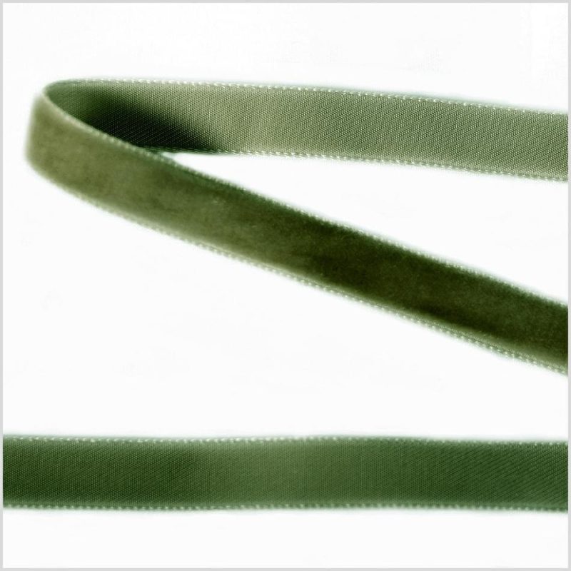 Velvet | Hunter Single Face Velvet Ribbon – 0.375" Ribbons Hunter Green